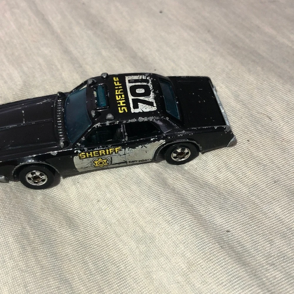 Hot Wheels exciting sheriff
